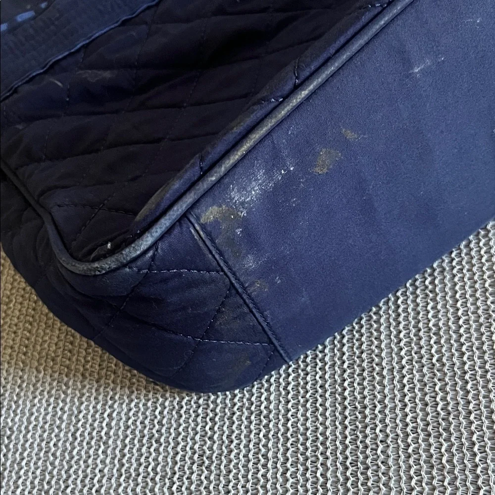 Good🎉condition TRAVELON Elegant Navy Quilted Laptop Bag 17 x 12 x 4.5 inches